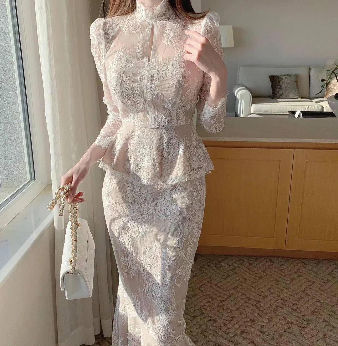 Elegant white lace crochet shirt with stand collar and ruffled fishtail hip skirt