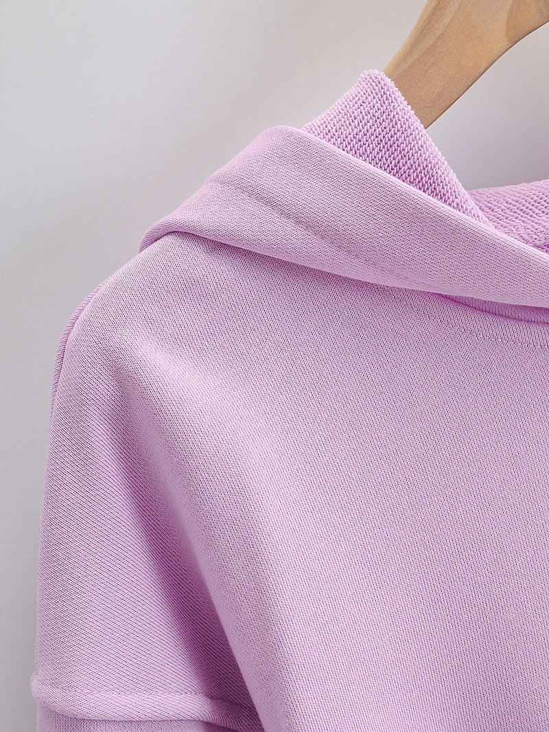 Slim-fit hooded sweater in a range of classic and on-trend colours, perfect for the modern British fashion enthusiast