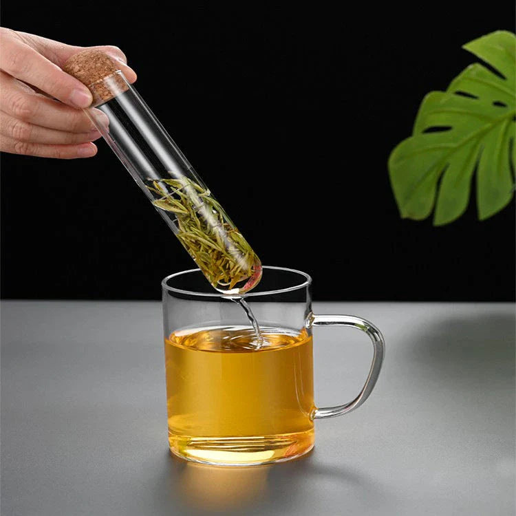 Elegant glass tea infuser with borosilicate glass construction and optimized filter for brewing perfect tea