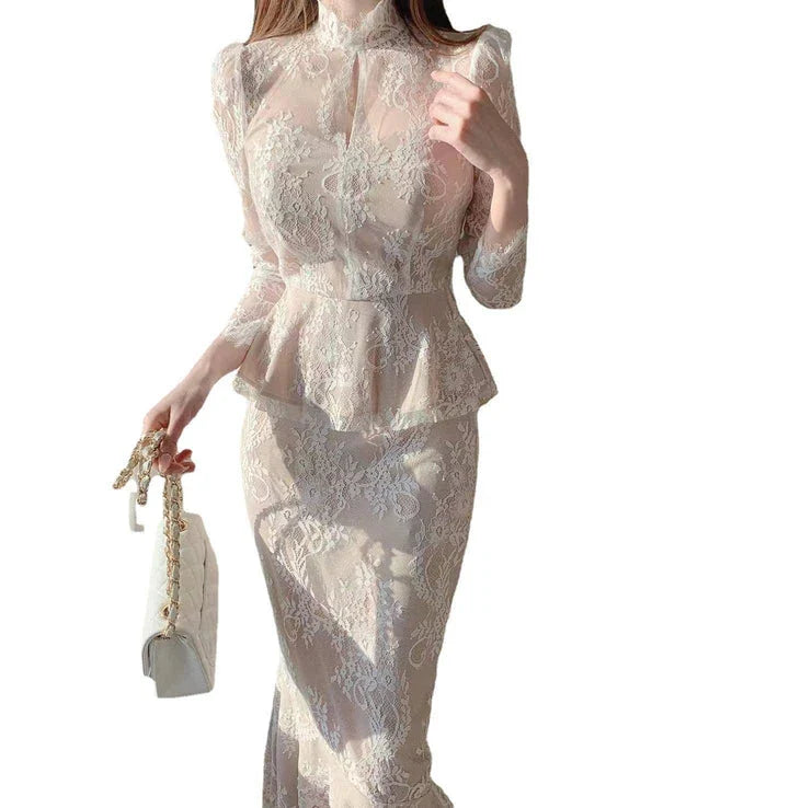 Elegant white lace crochet shirt with stand collar and ruffled fishtail hip skirt