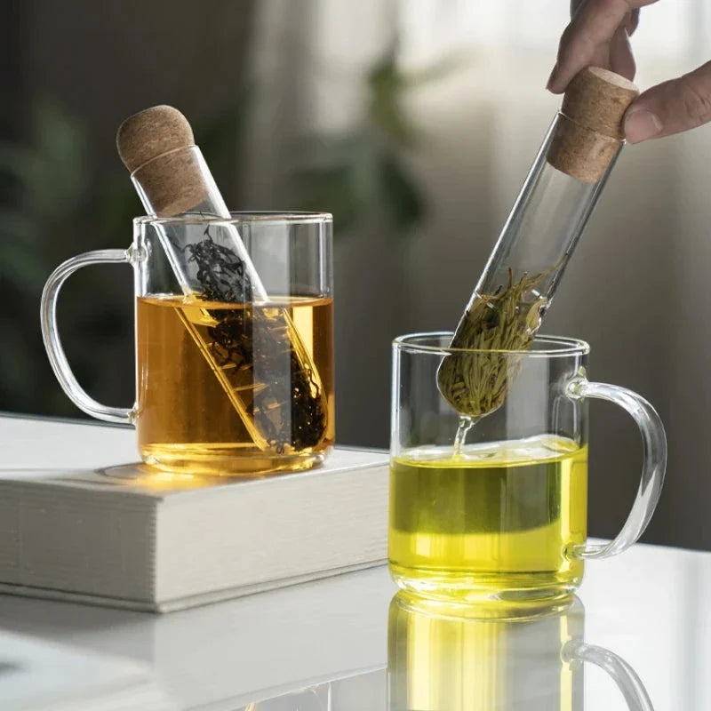 Elegant glass tea infuser with borosilicate glass construction and optimized filter for brewing perfect tea