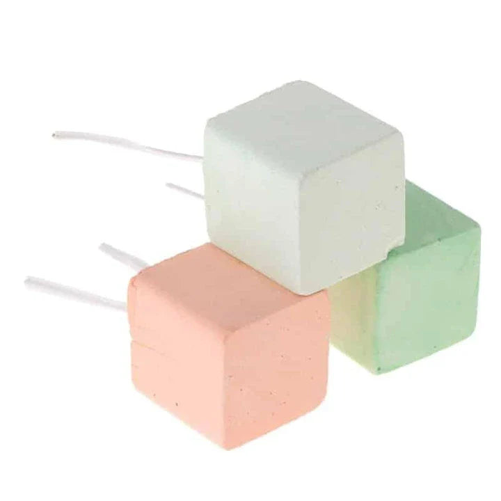A durable natural mineral grinding stone designed to promote healthy teeth grinding and dental care for hamsters