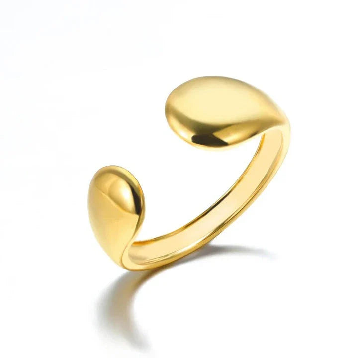 Stainless steel minimalist rings for women in a variety of sizes, showcasing a sleek and sophisticated design