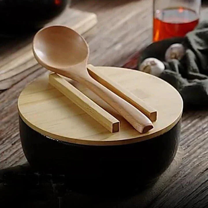 Premium Japanese-style ceramic ramen bowl with matching spoon, designed for an authentic ramen dining experience