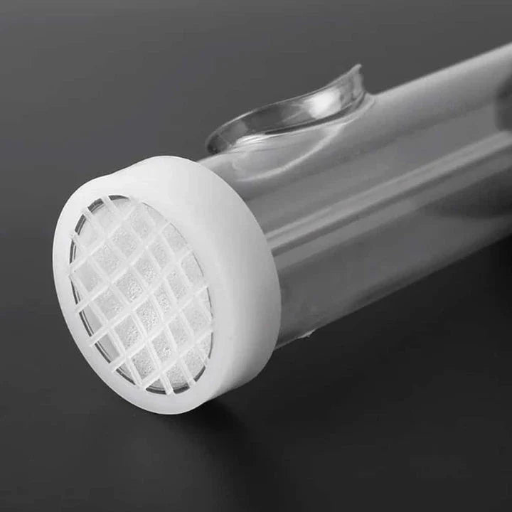 A transparent, adjustable-length tool for efficiently locating and marking queen bees in beehives.
