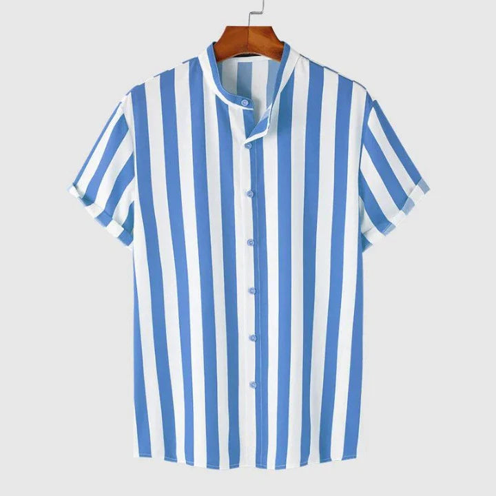Men's casual collared shirt in floral print with stand collar and short sleeves