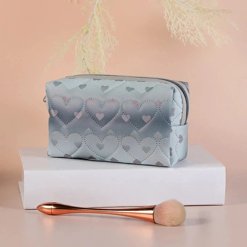 GiftHome UK Stylish Large-Capacity Waterproof Cosmetic Bag