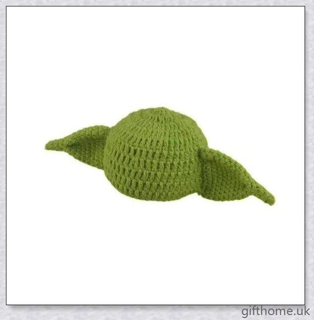 Adorable Baby Yoda crochet hat in soft cotton, designed for newborns up to 6 months old