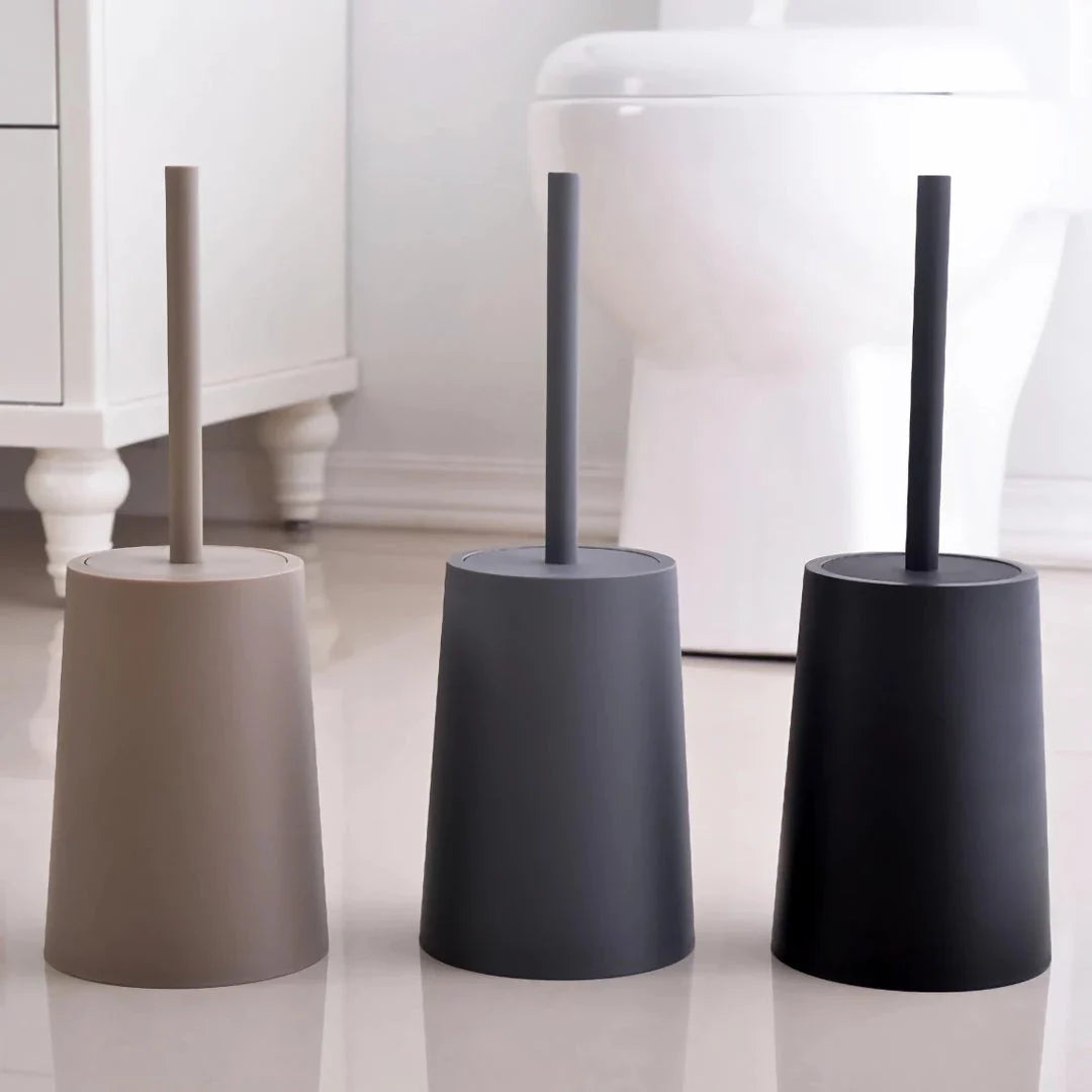 Elegant black toilet brush with stylish lid and base, designed for thorough cleaning and modern bathroom decor