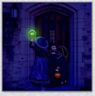 Spooky animated Halloween doorbell with a lifelike glowing green eyeball that peers out and greets guests