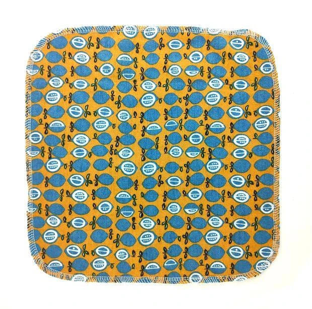 Premium cotton cleaning cloths in vibrant colours for efficient, streak-free cleaning on various household surfaces
