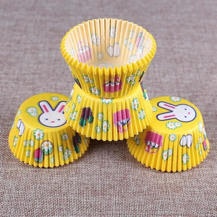 Premium British-made paper cupcake liners in a mixed colour pack, perfect for baking delicious treats at home