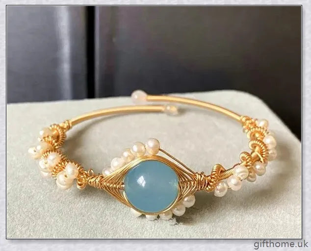 Exquisite 14-Carat gold-plated bracelet adorned with Hailan Baohai sapphire and natural white pearl