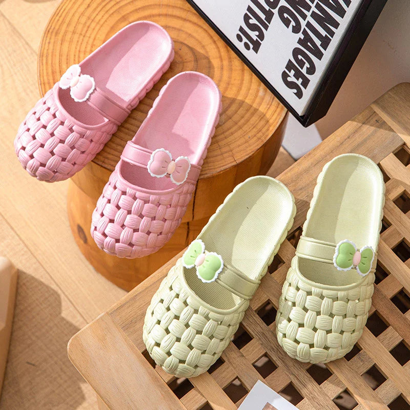 Baotou slippers with bow braid design, perfect for summer beach and casual wear