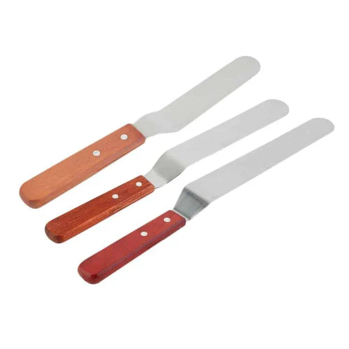 Stainless steel kitchen spatula with wooden handle, available in 15cm, 22cm, and 25cm lengths