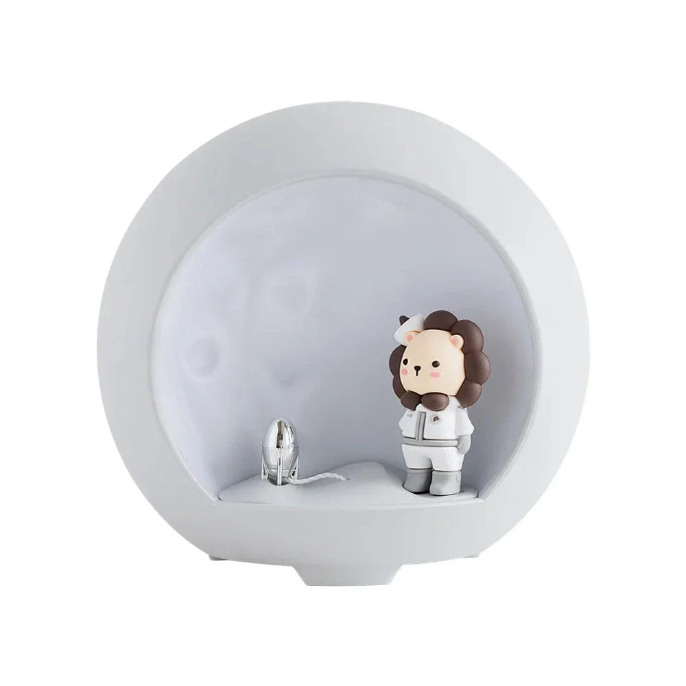 Charming Aromatherapy Lamp and USB Mini Air Humidifier with soft, soothing lighting and mist for a calming, magical atmosphere.