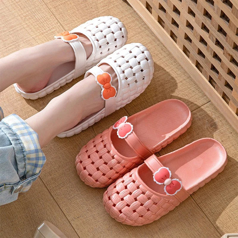 Baotou slippers with bow braid design, perfect for summer beach and casual wear