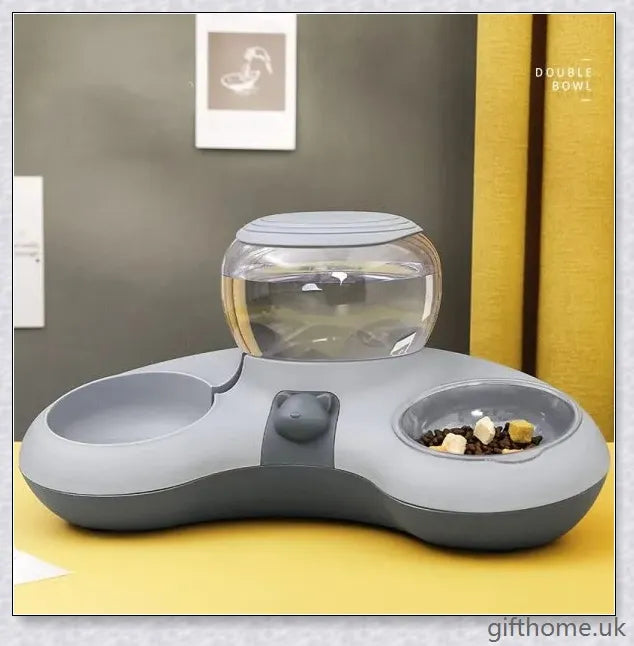 Automatic pet feeding and drinking bowl with crescent-shaped design, available in grey, powder, and green colours