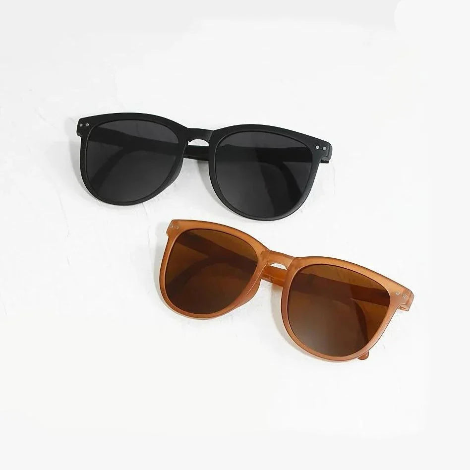 Elegant and foldable sunglasses with UV400 protection, perfect for British women's everyday style