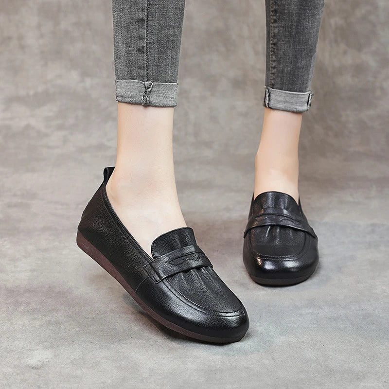 Premium cowhide leather retro shoes for women in a variety of colours and sizes