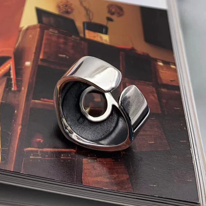 Timeless British Gentleman's Retro Silver Ring with Adjustable Fit and Intricate Auspicious Patterns