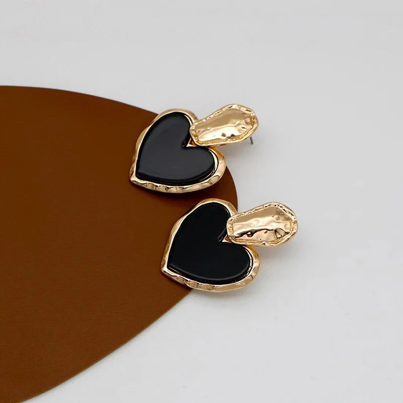 Elegant black heart drop earrings made from vintage zinc alloy fashion jewellery