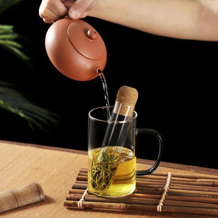Elegant glass tea infuser with borosilicate glass construction and optimized filter for brewing perfect tea