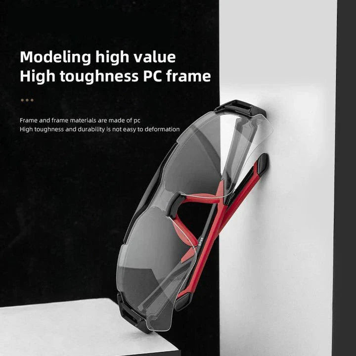 Polarized sports cycling sunglasses with interchangeable lenses in various colours