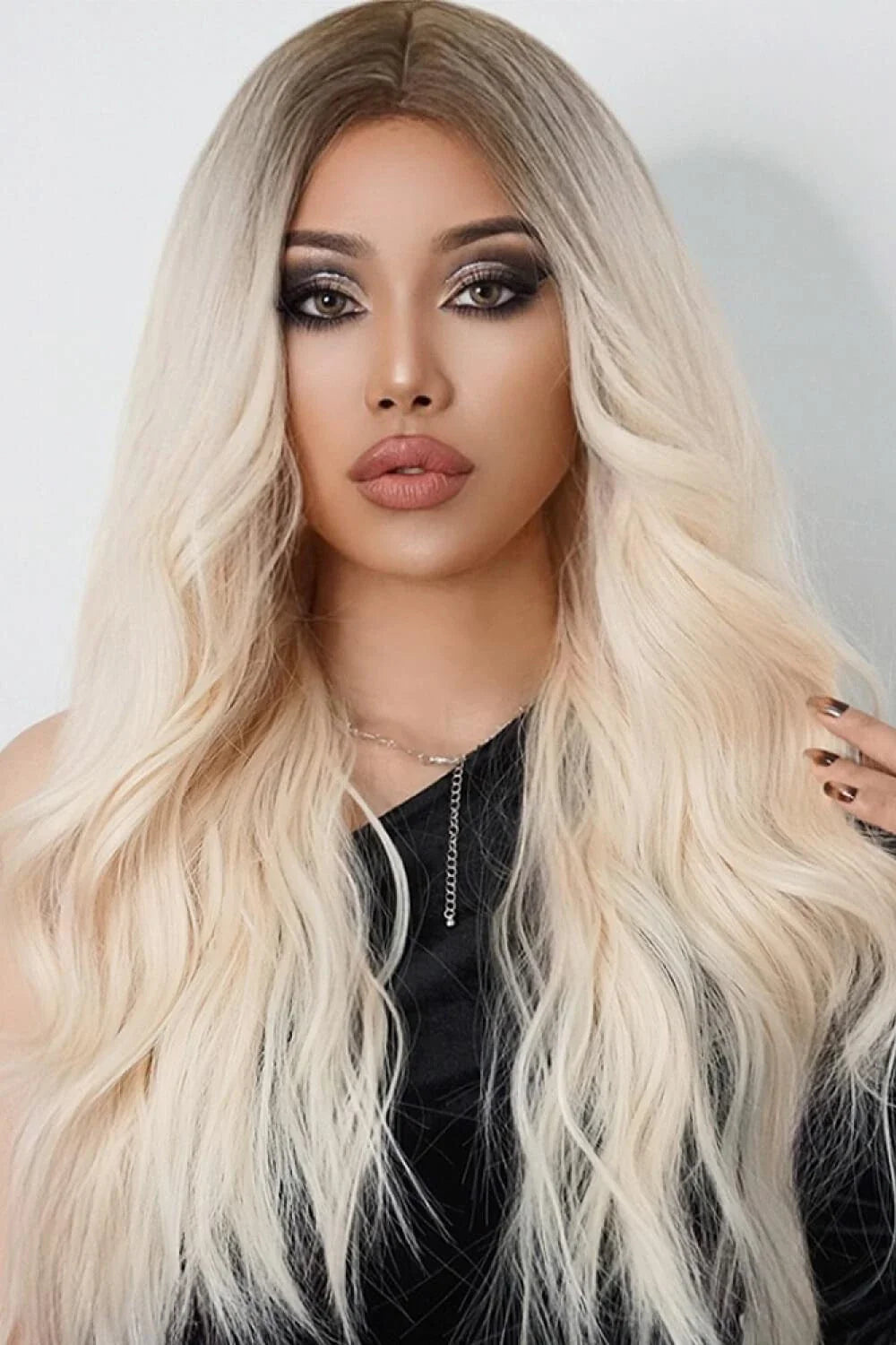Luxurious Long Wave Synthetic Wig in Gold, 26 Inches