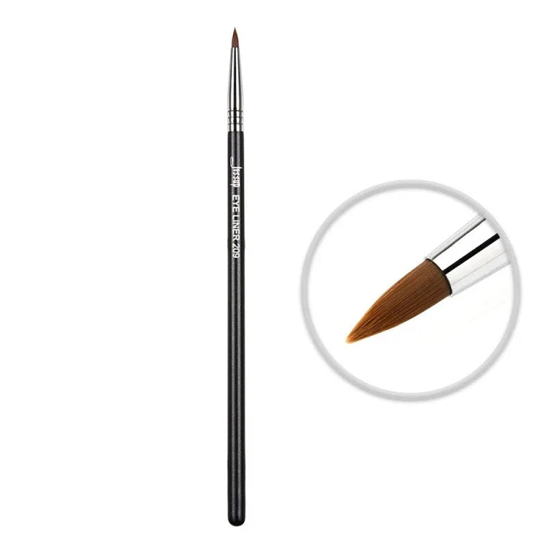Precision Eyeliner Brush with fine-tipped synthetic fibres and ergonomic wooden handle for flawless liquid and cream eyeliner application