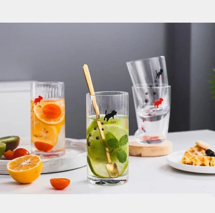 Charming cat paw shaped glass mug with a generous 301-400 ml capacity, perfect for enjoying your favourite hot beverage