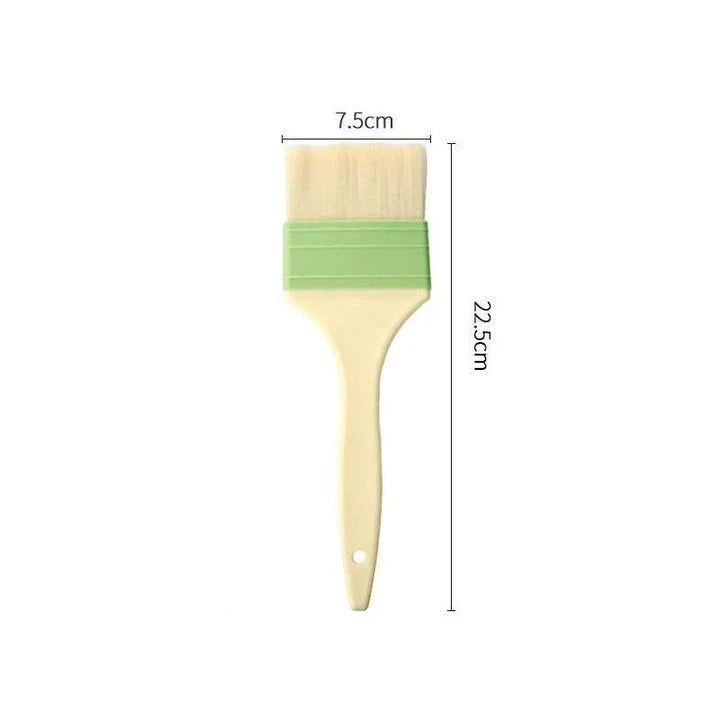 A high-quality oil brush designed for baking, barbecuing, and everyday cooking tasks, featuring a comfortable grip and multiple size options.