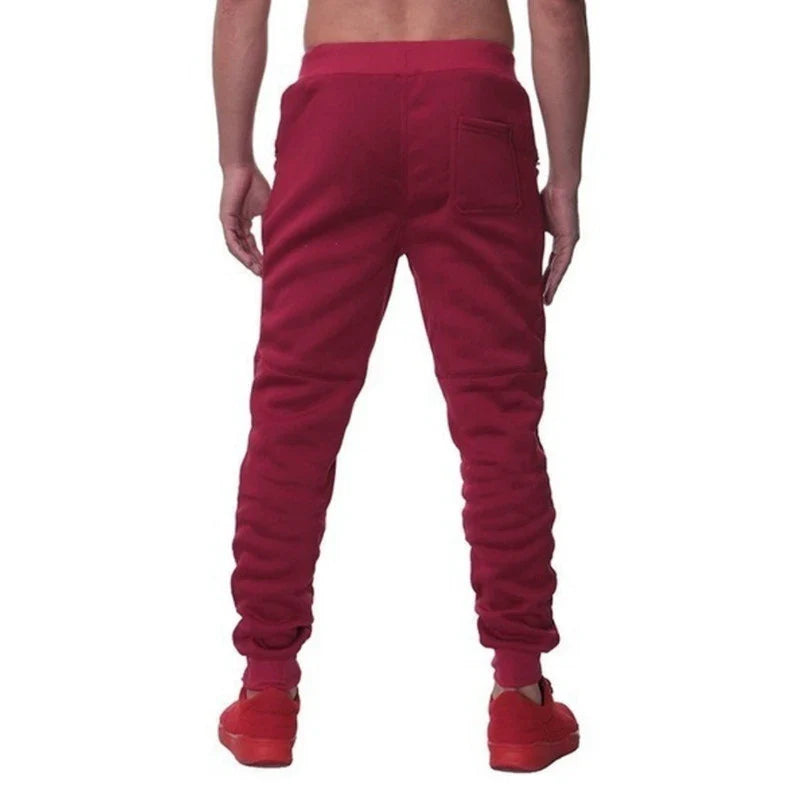 Stylish sports trousers with double pockets and zipper accents for an active lifestyle