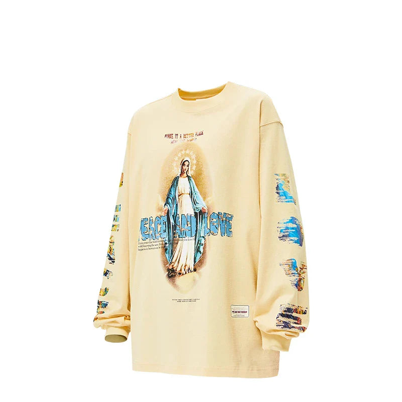 Trendha vintage-inspired spring sweater in a variety of colours, featuring a relaxed fit and round neckline for a flattering, effortless look