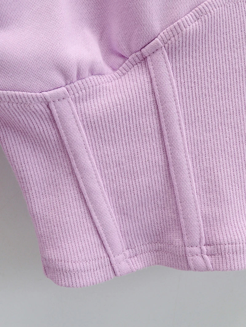 Slim-fit hooded sweater in a range of classic and on-trend colours, perfect for the modern British fashion enthusiast