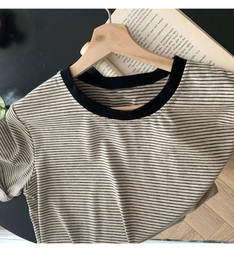 GiftHome UK Stylish Brown Pullover with Cosy Turtleneck