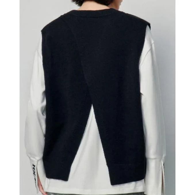 Elegant sleeveless v-neck knit vest in rose red and black colours, with a stylish split back design for a flattering silhouette