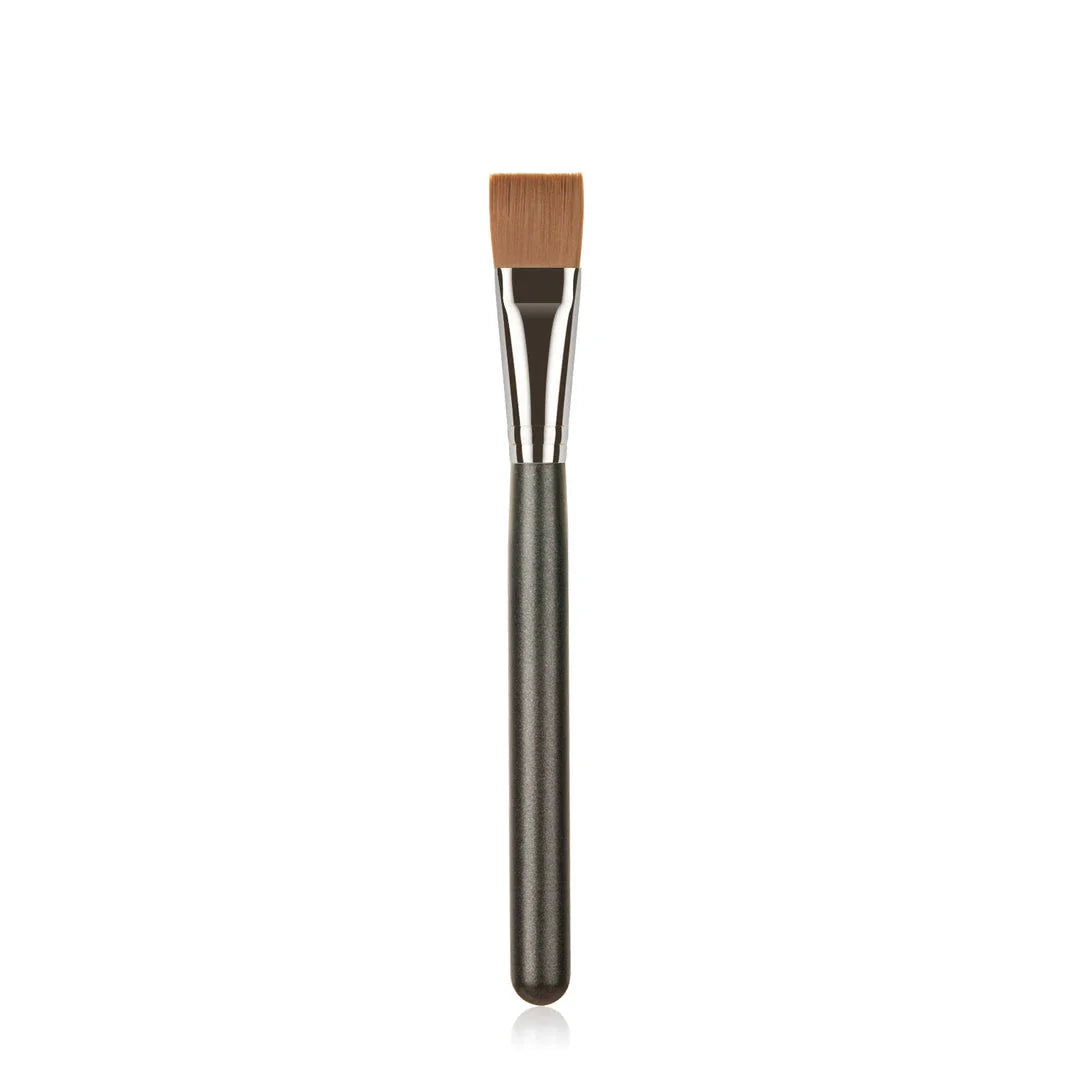 Professional Soft Foundation and Concealer Makeup Brush with Soft Wool Fibre Bristles and Ergonomic Wooden Handle