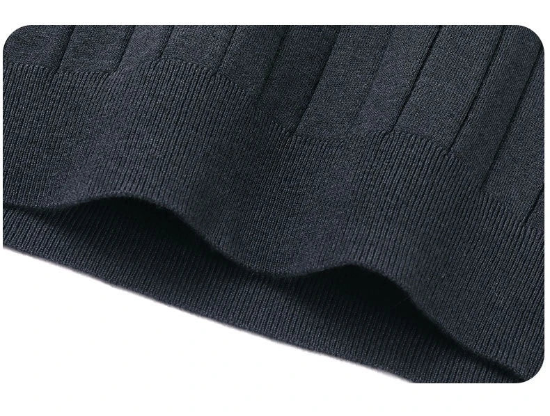 Men's autumn pullover sweater in various colours and sizes, featuring a cosy and versatile design for casual wear