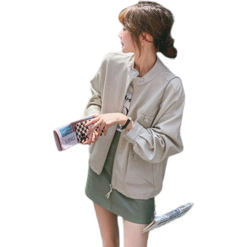 Stylish retro British autumn coat made with premium imitation leather, featuring a stand-up collar and zip-up front closure for a classic and durable look.
