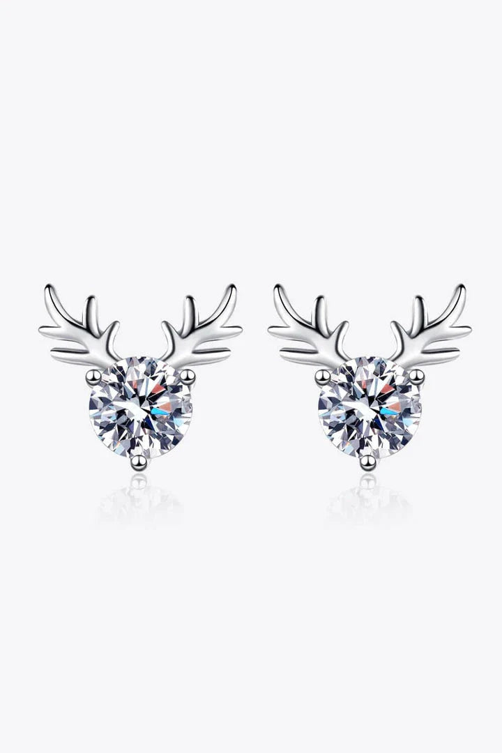 Elegant sterling silver ring featuring a reindeer-shaped moissanite centre stone with a polished finish