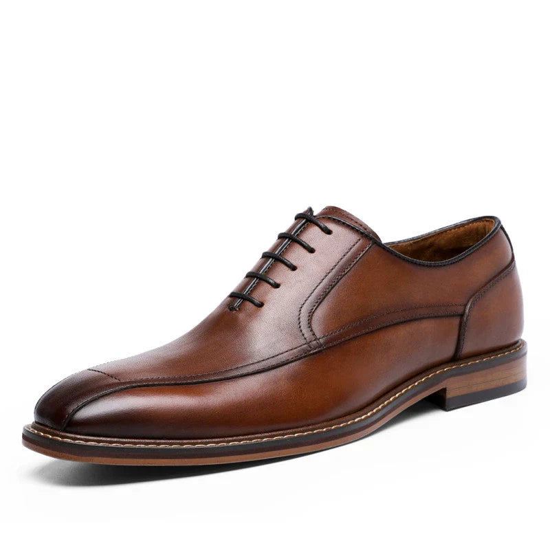 Stylish genuine leather retro shoes for men, featuring a premium cowhide upper and composite sole for long-lasting quality and comfort.