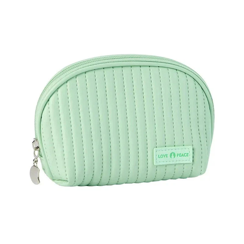 Compact Shell Cosmetic Bag for Women - A stylish and functional makeup pouch for the modern British woman