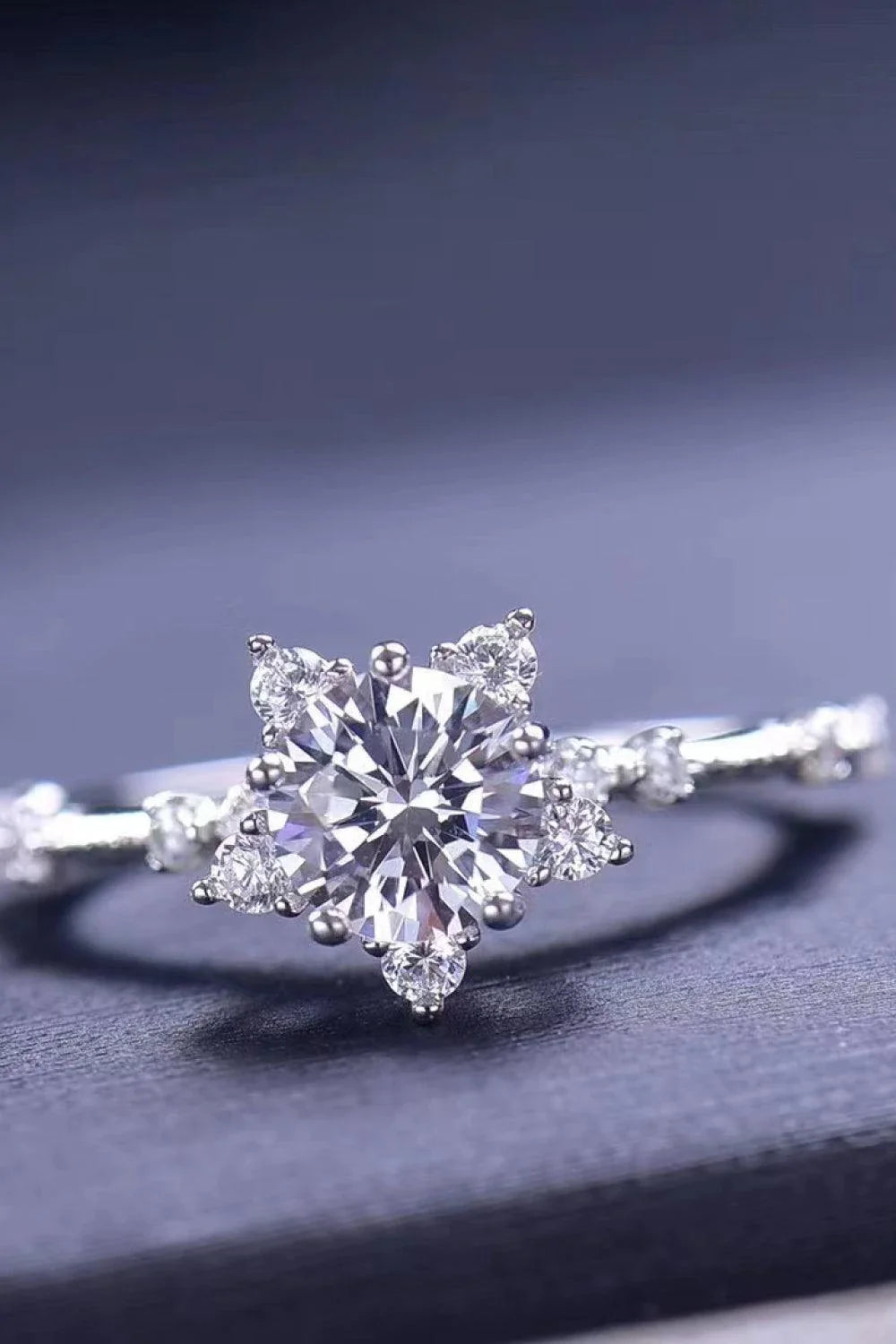 Exquisite 1 carat moissanite ring with 6-prong setting in 925 sterling silver and 18K rose gold plating