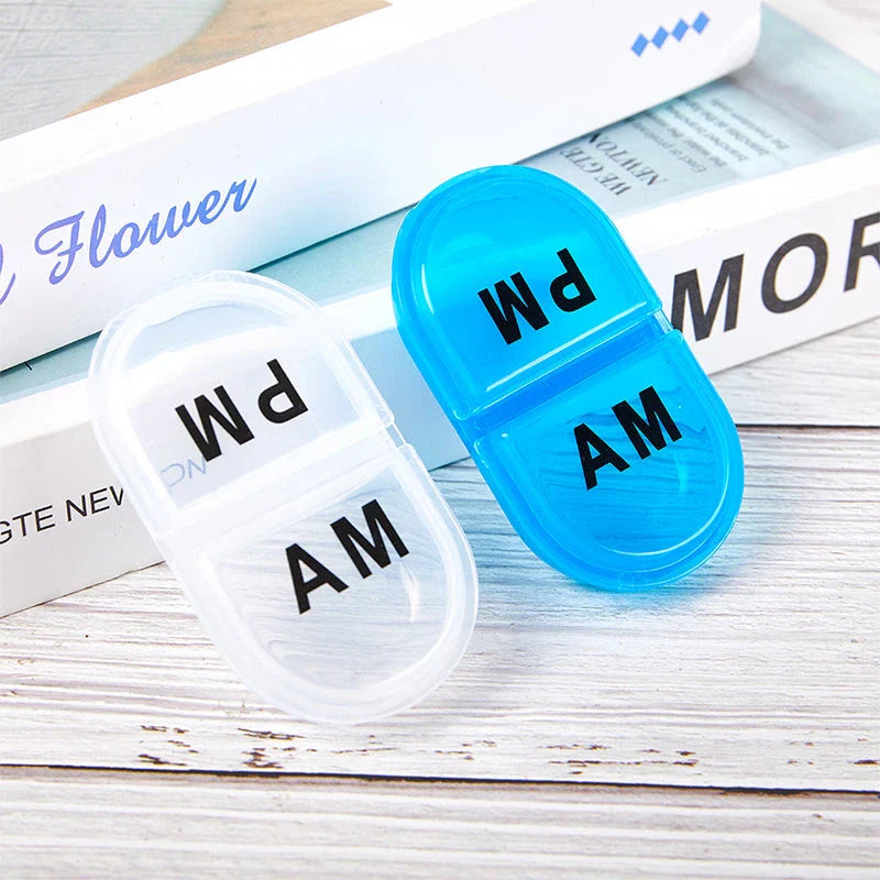 GiftHome UK High-Quality Medication Organiser with Tablet Splitter