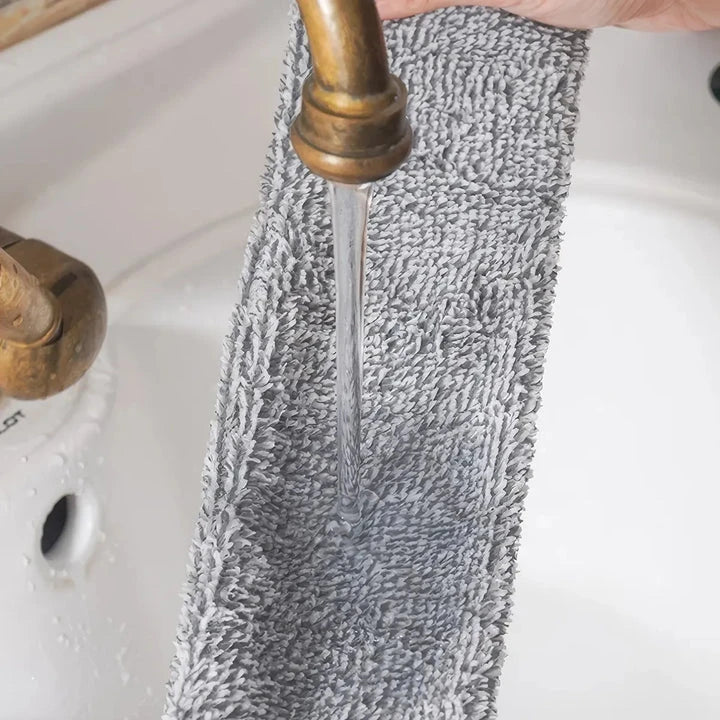 Premium Adjustable Duster for Effortless Household Cleaning - Telescopic Design, Flexible Microfiber Head, Durable Stainless Steel Construction