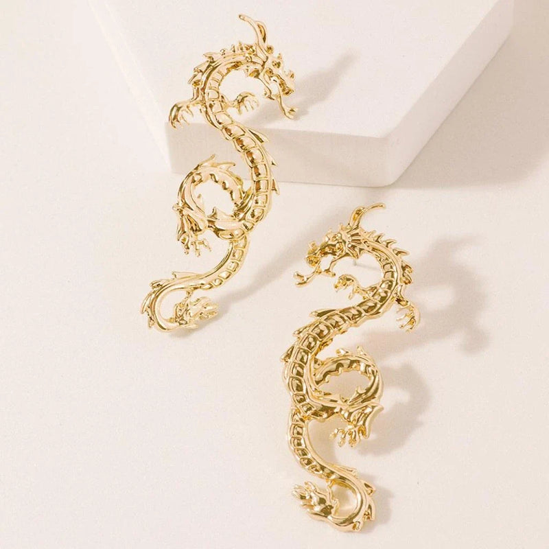 GiftHome UK Stunning Dragon-Inspired Stud Earrings: A Fashionable Accessory