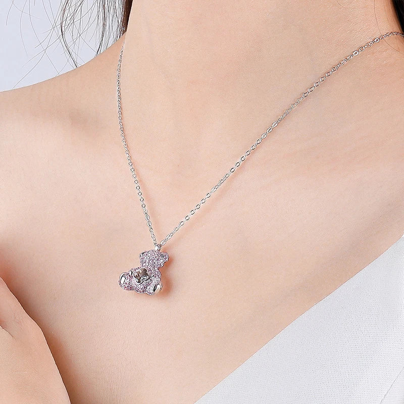 Clavicle chain necklace with a charming bear pendant and sparkling zircon stones, made from high-quality 925 sterling silver