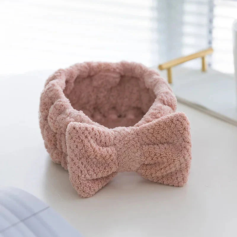 Coral Fleece Bow Headband - Stylish and practical hair accessory with pineapple lattice bow design