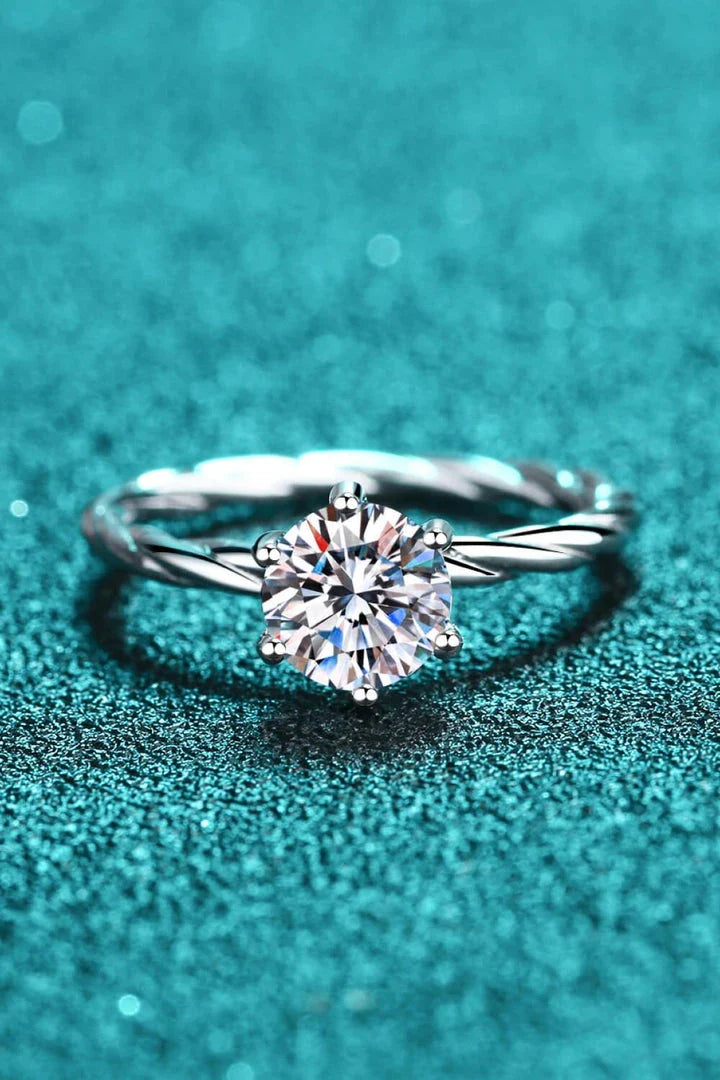 Stunning 1 carat moissanite cocktail ring in 925 sterling silver with a unique twisted setting design